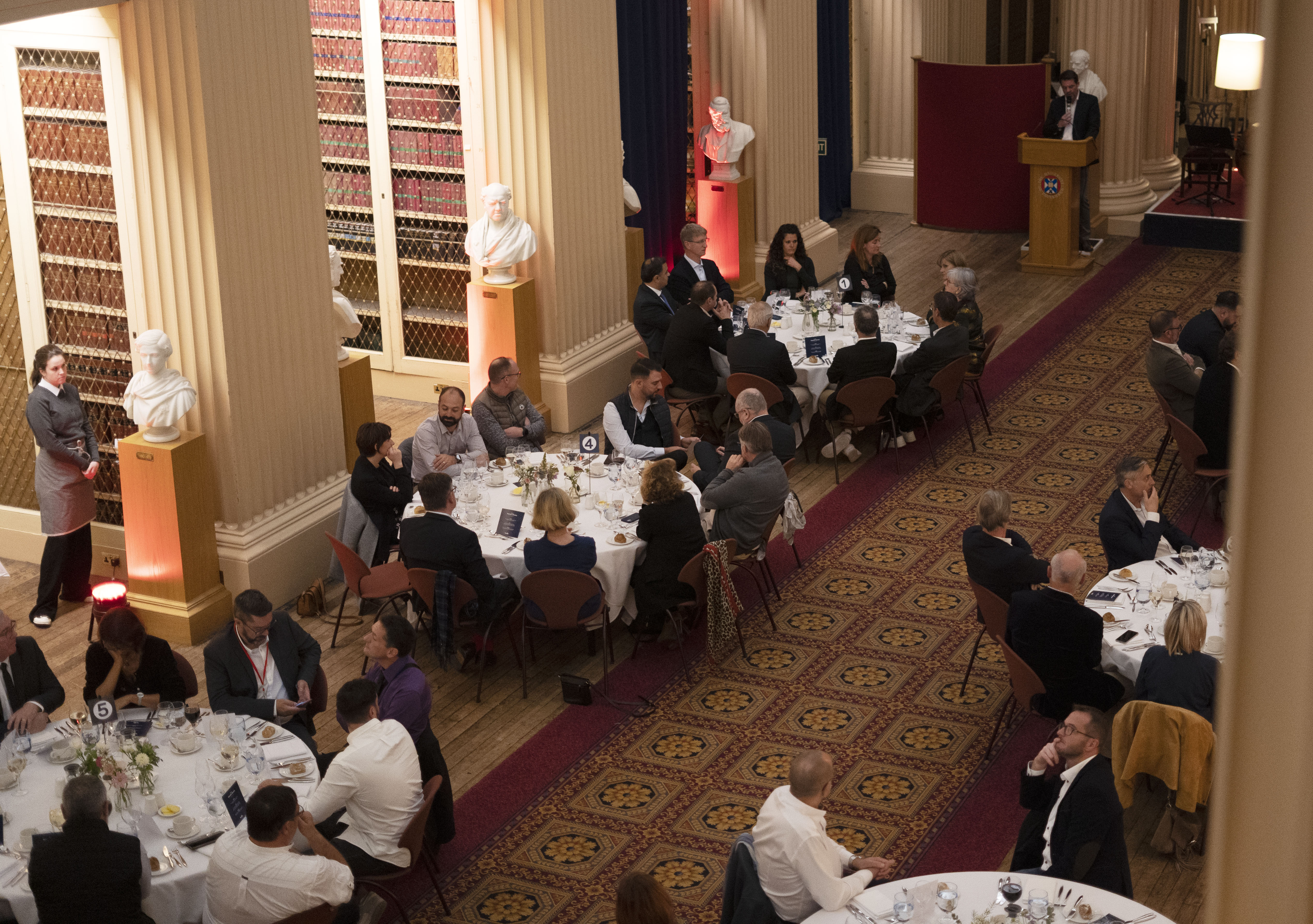 article.image.altText