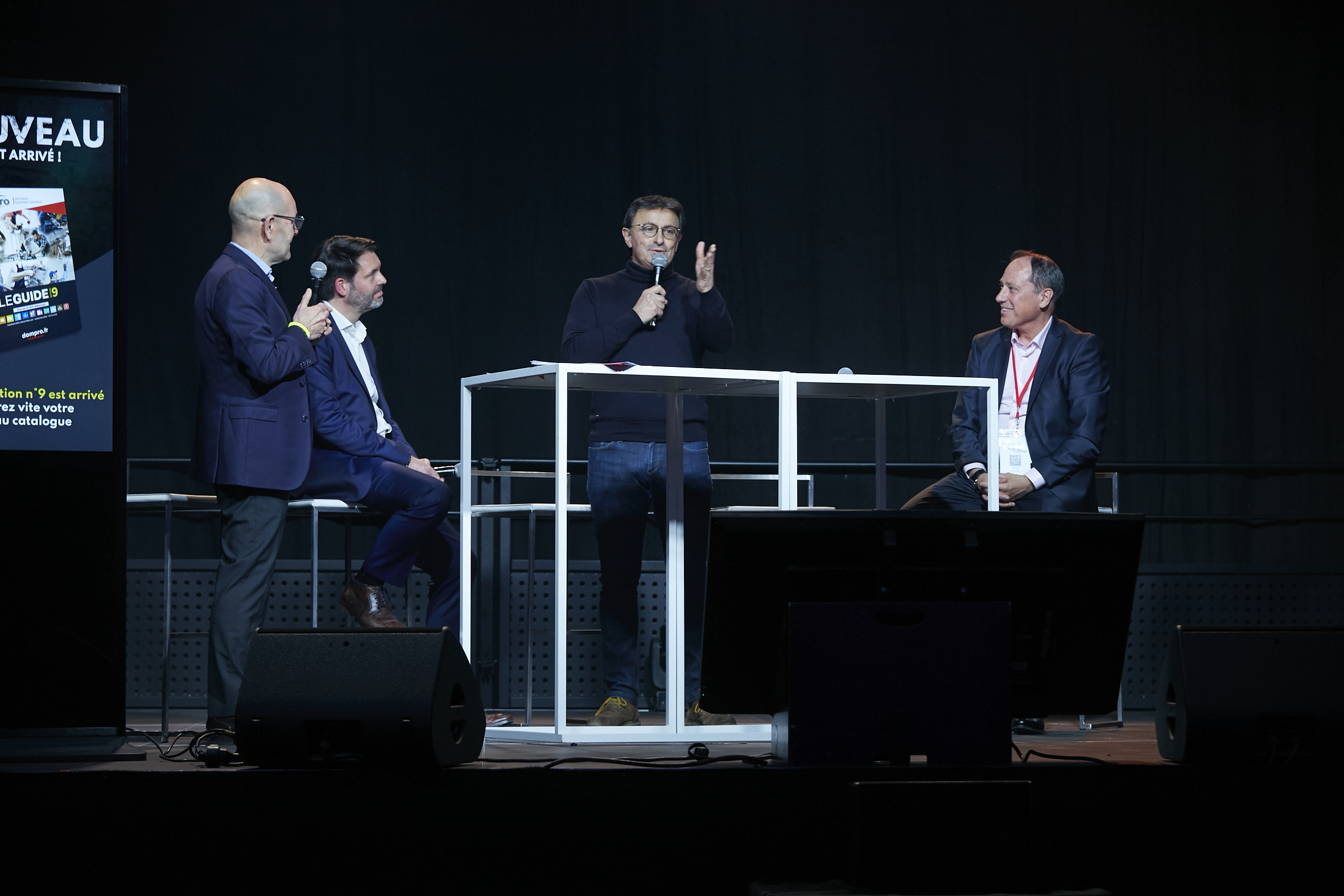 article.image.altText