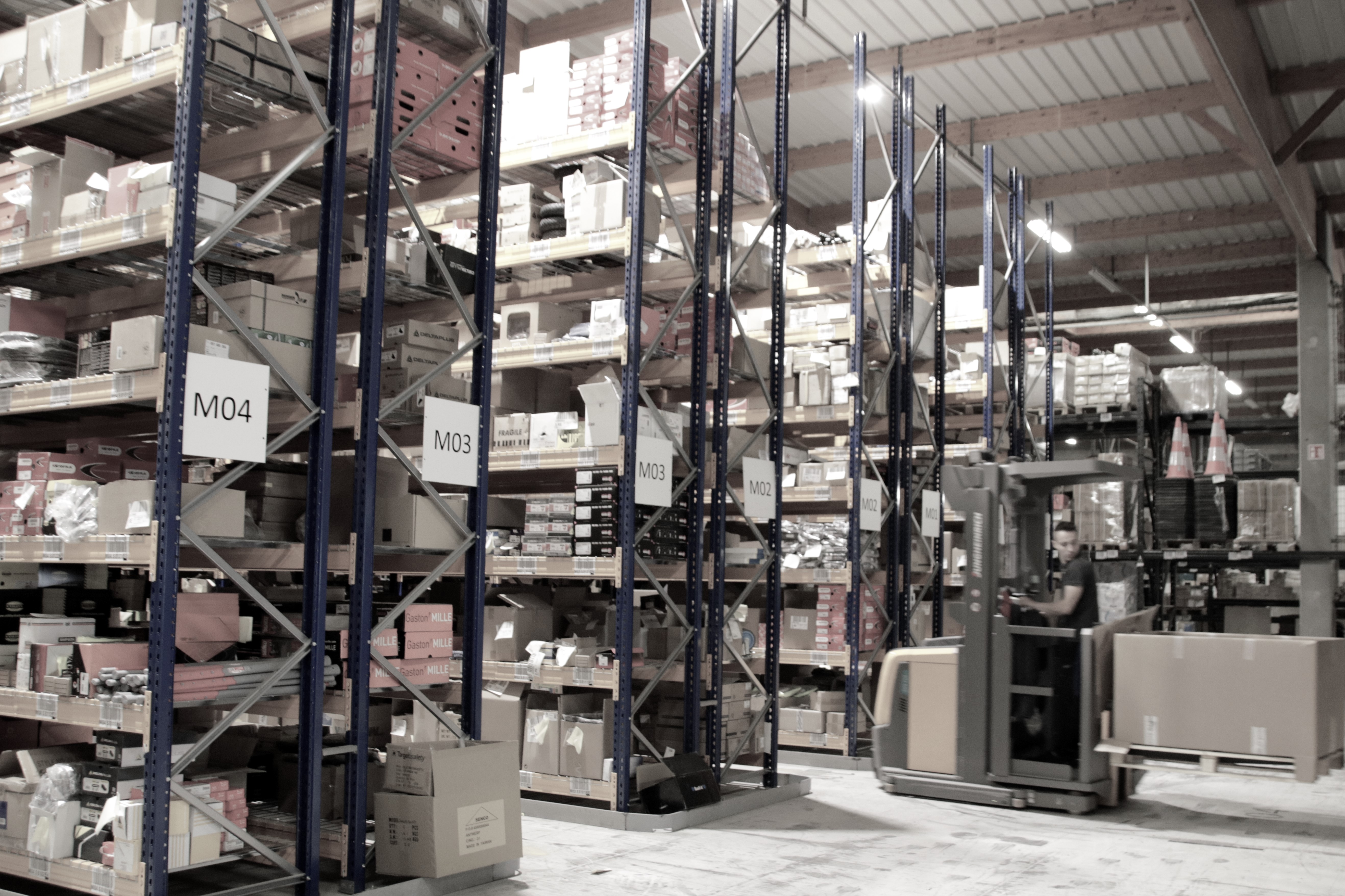 Photo de la plateforme logistique DomPro